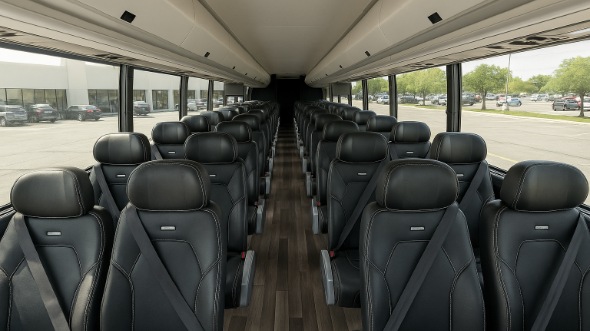elizabeth 28 passenger minibus