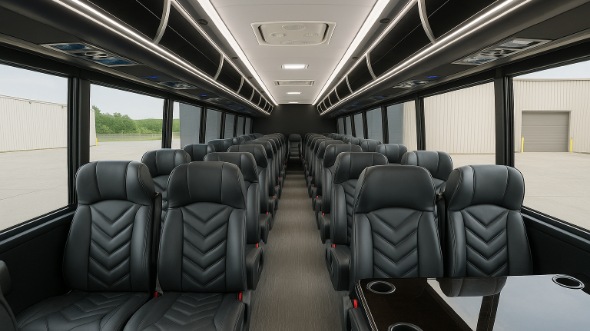 trenton 28 passenger minibus